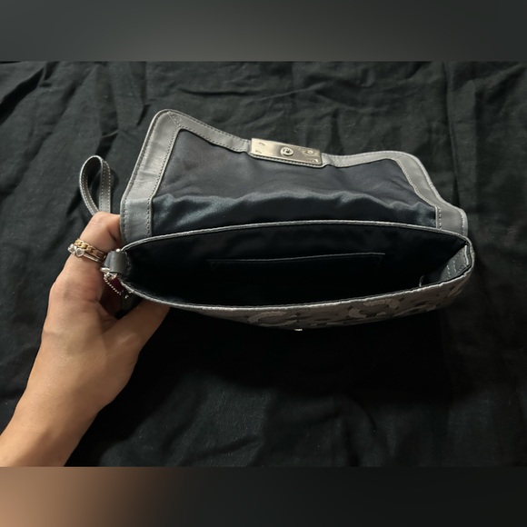 Coach Wristlet/Wallet - Picture 3 of 4